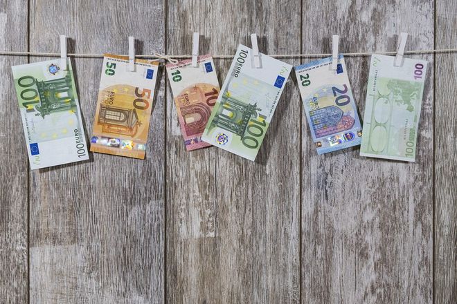 金沙威尼斯基金定投每月到底要投多少钱才能有不错的收益？(图4)
