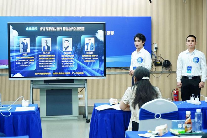 金沙威尼斯欢乐娱人城西安翻译学院在中国国际大学生创新大赛中荣获佳绩(图2)